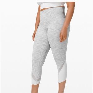 Lululemon Wunder Under HR crop 23” scallop